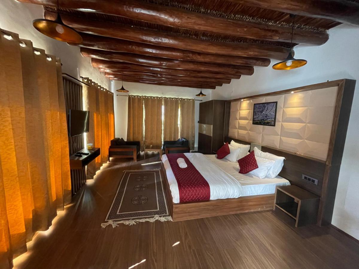 Tongspon Inn Leh Extérieur photo